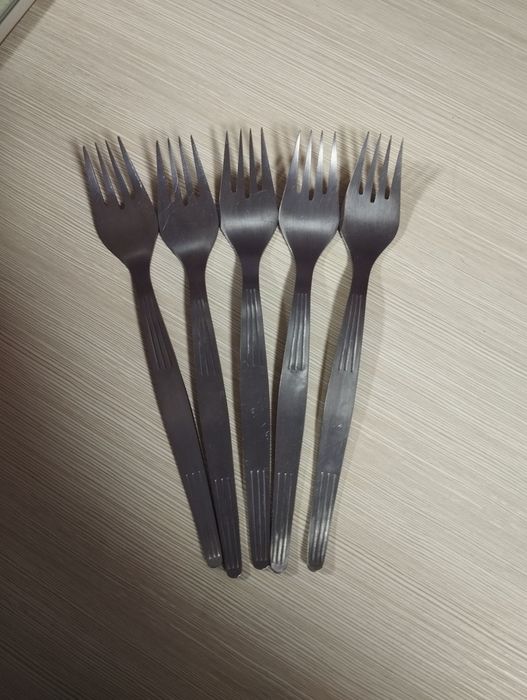 Титановые вилки, столовые приборы ( 6шт)