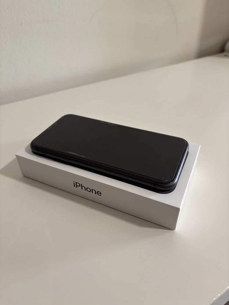 IPhone 11 | 64gb | Preto | Bom Estado