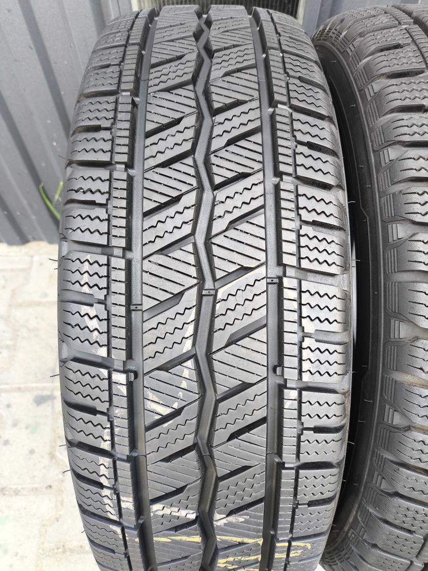 195/65/16C  Hankook Winter Icept LV 2SZTUKI