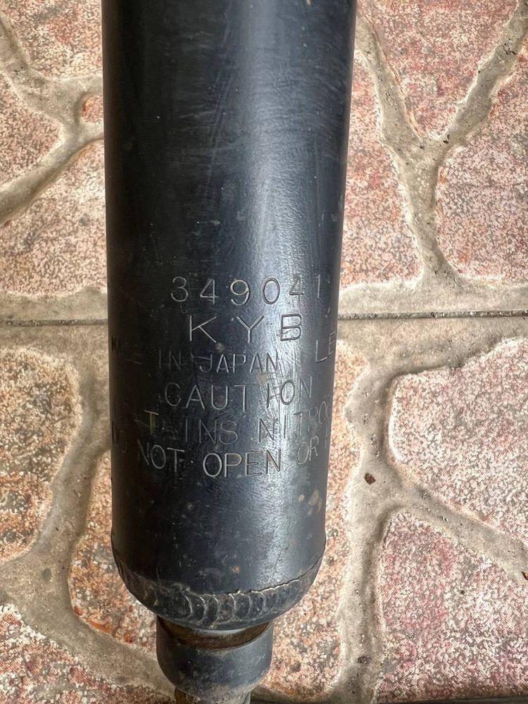Амортизатори та пружини bmw e81,82,87,88e90,91,92