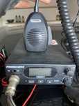 CB radio plus antena Hastler