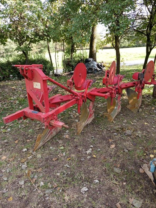 Pług 4 skibowy Skiold