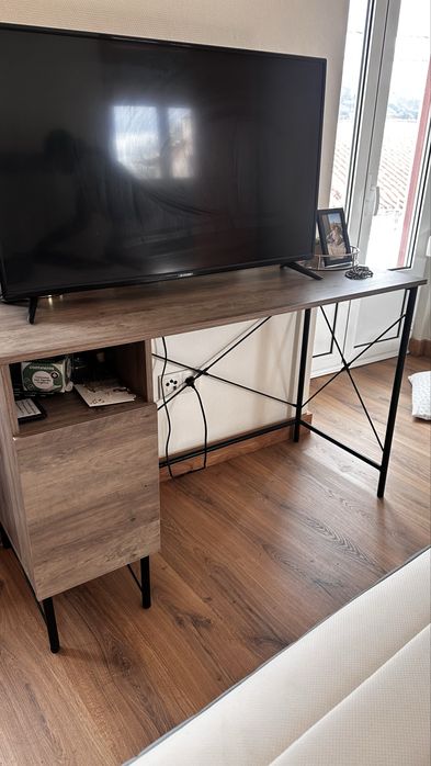 Escrivaninha para escritorio ou quarto