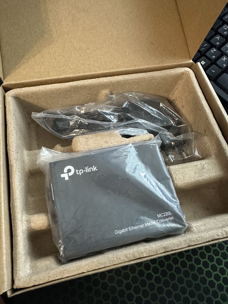 Медіаконвертер TP-Link MC220L