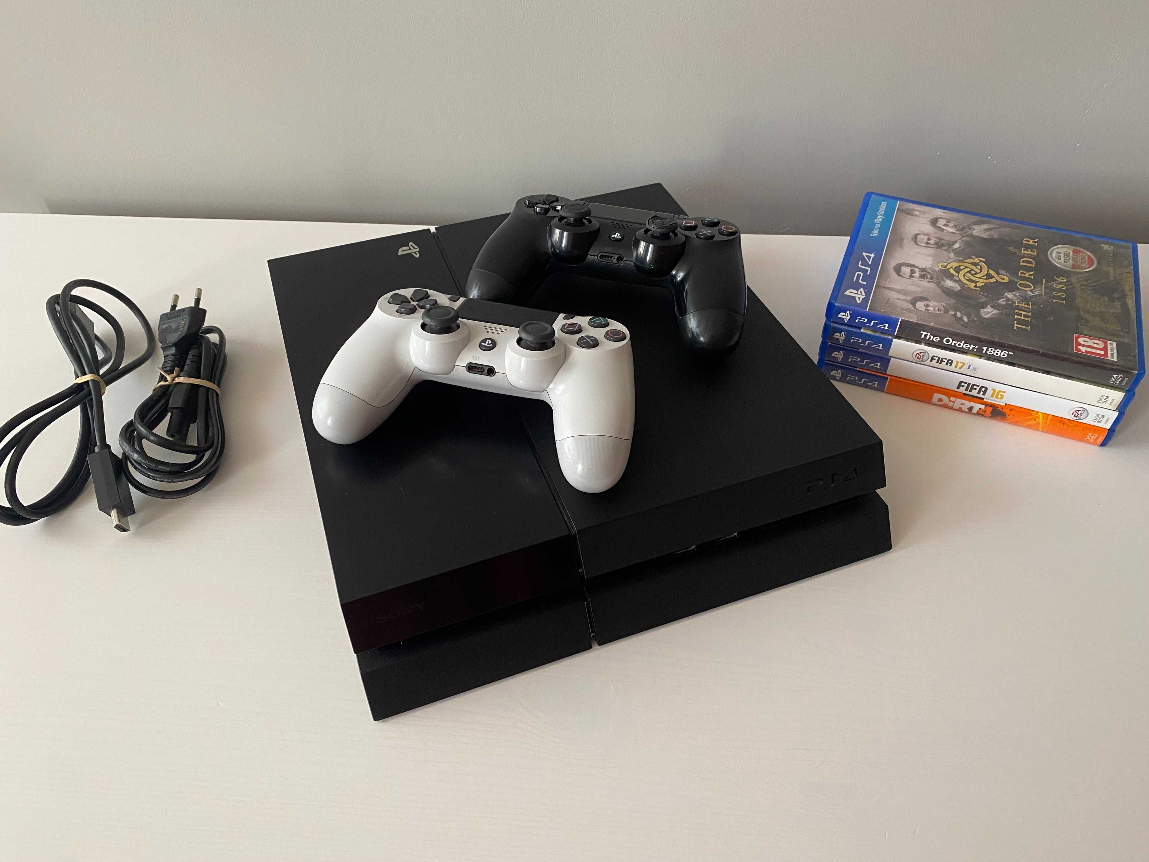 PlayStation 4 500GB 2 pady 4 gry kable KOMPLET PS4