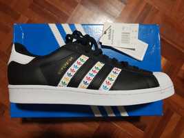 Adidas Superstar 43 1/3, originais e novos a estrear