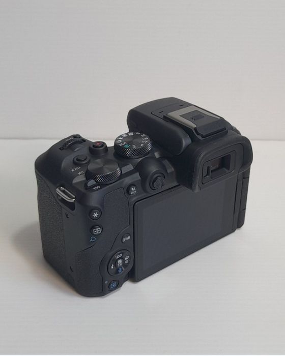 Canon EOS R10 (nova)