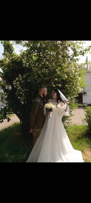 Продам свадебное платье