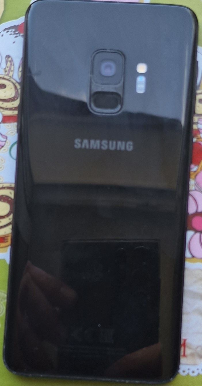 Продам телефон Samsung S 9 4/128