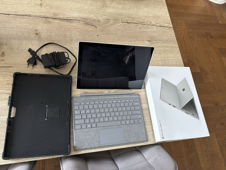 Microsoft Surface pro 6 - i5 core 8gb/128 gb