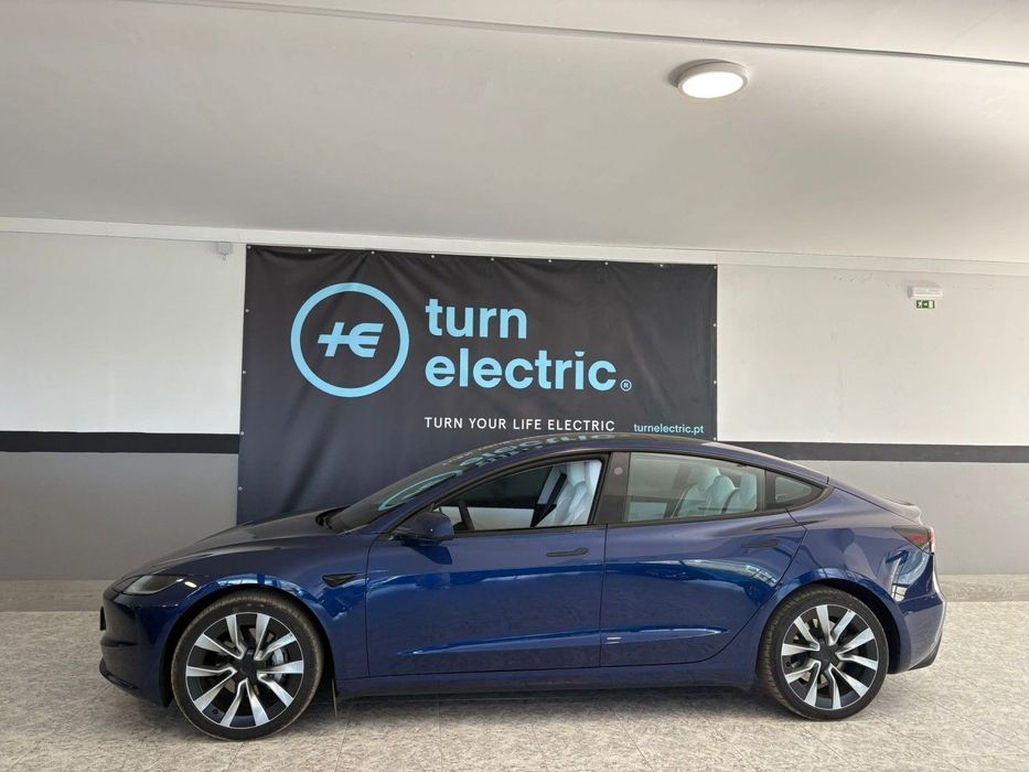 Tesla Model 3 Long Range AWD Dual Motor