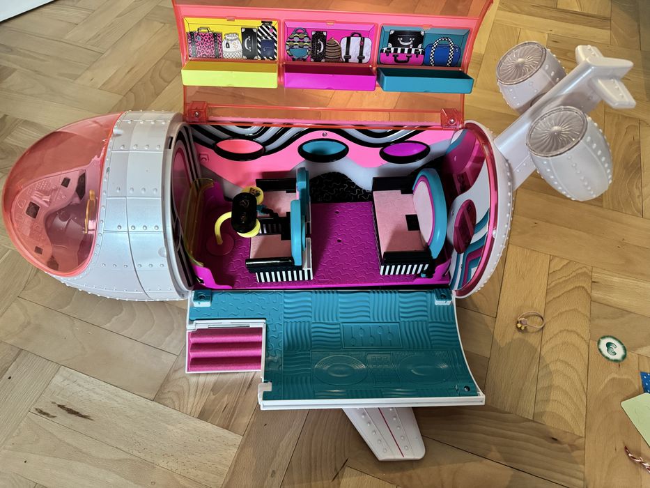 Samolot LOL OMG zesatw dla lalek