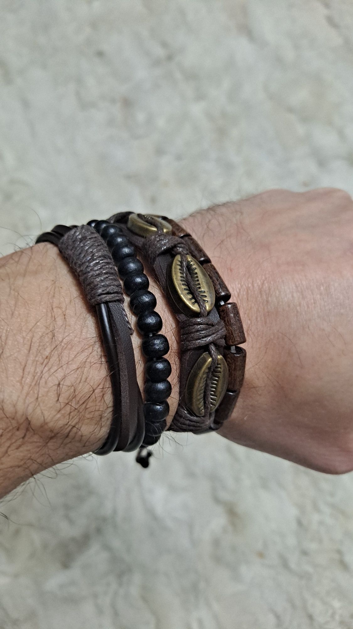 Zestaw nowy z metką  4 bransolety boho regulowane. Unisex .Skóra I met