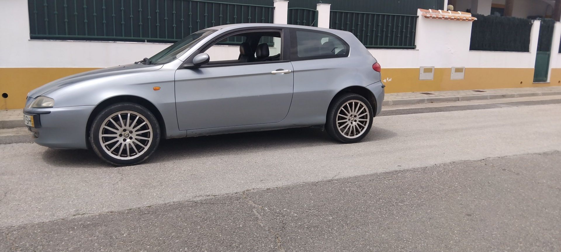 Vendo ou troca Alfa Romeo