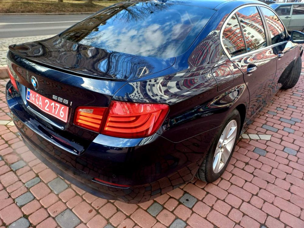 BMW F10 // 2011 р // 3.0 бензин //рідна фарба!!Супер ціна