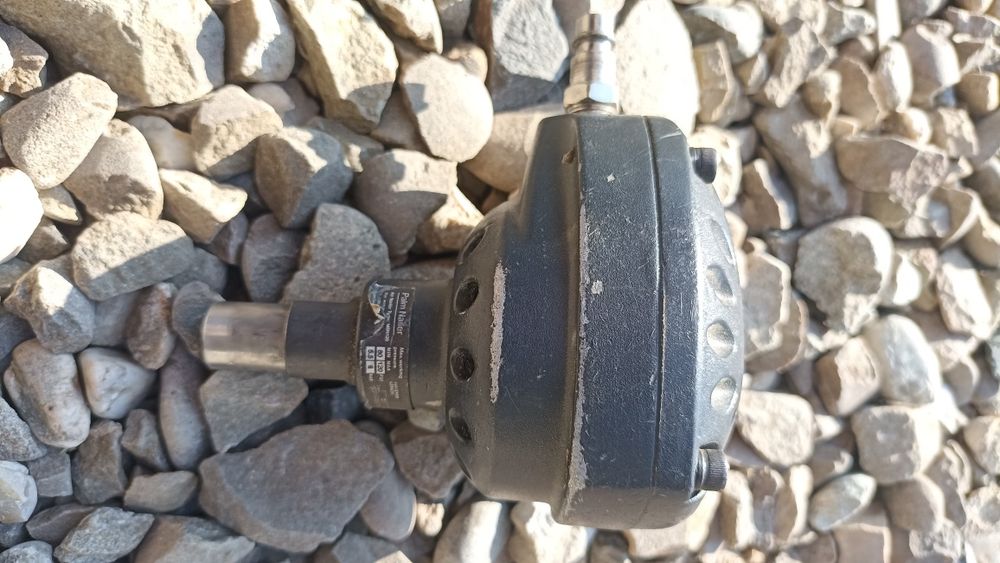 Пневмошуруповерт