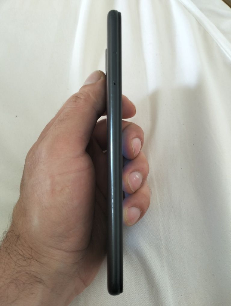 Продам Xiaomi redmi note 9