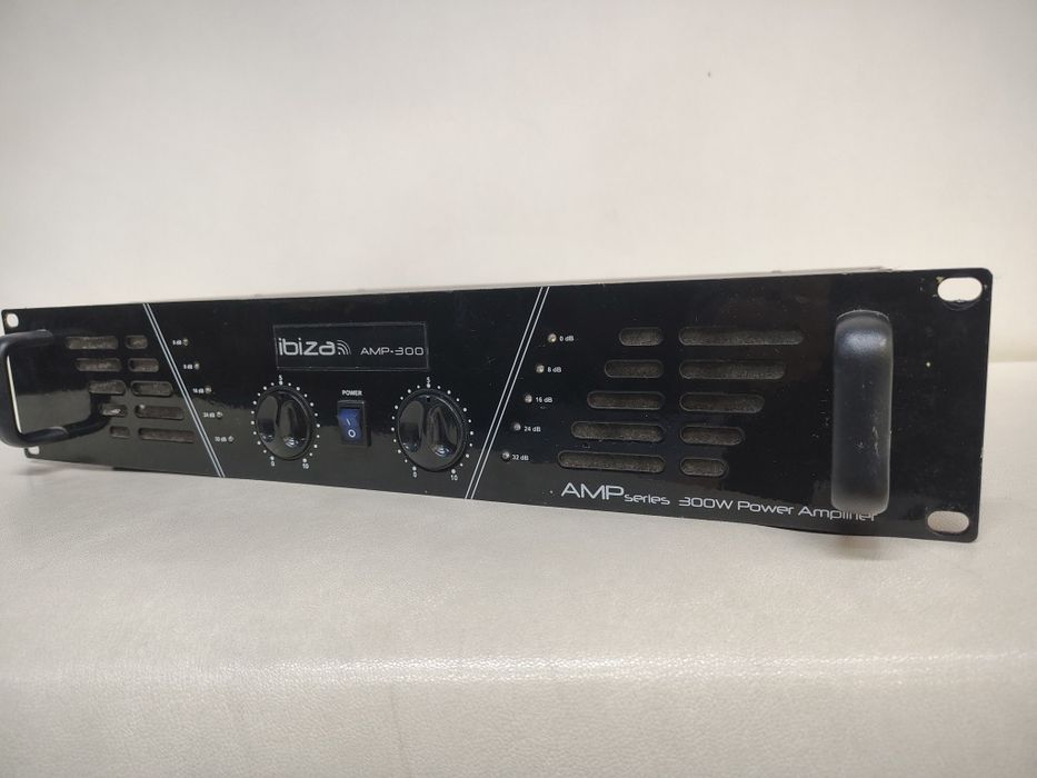 Amplificador Ibiza 300