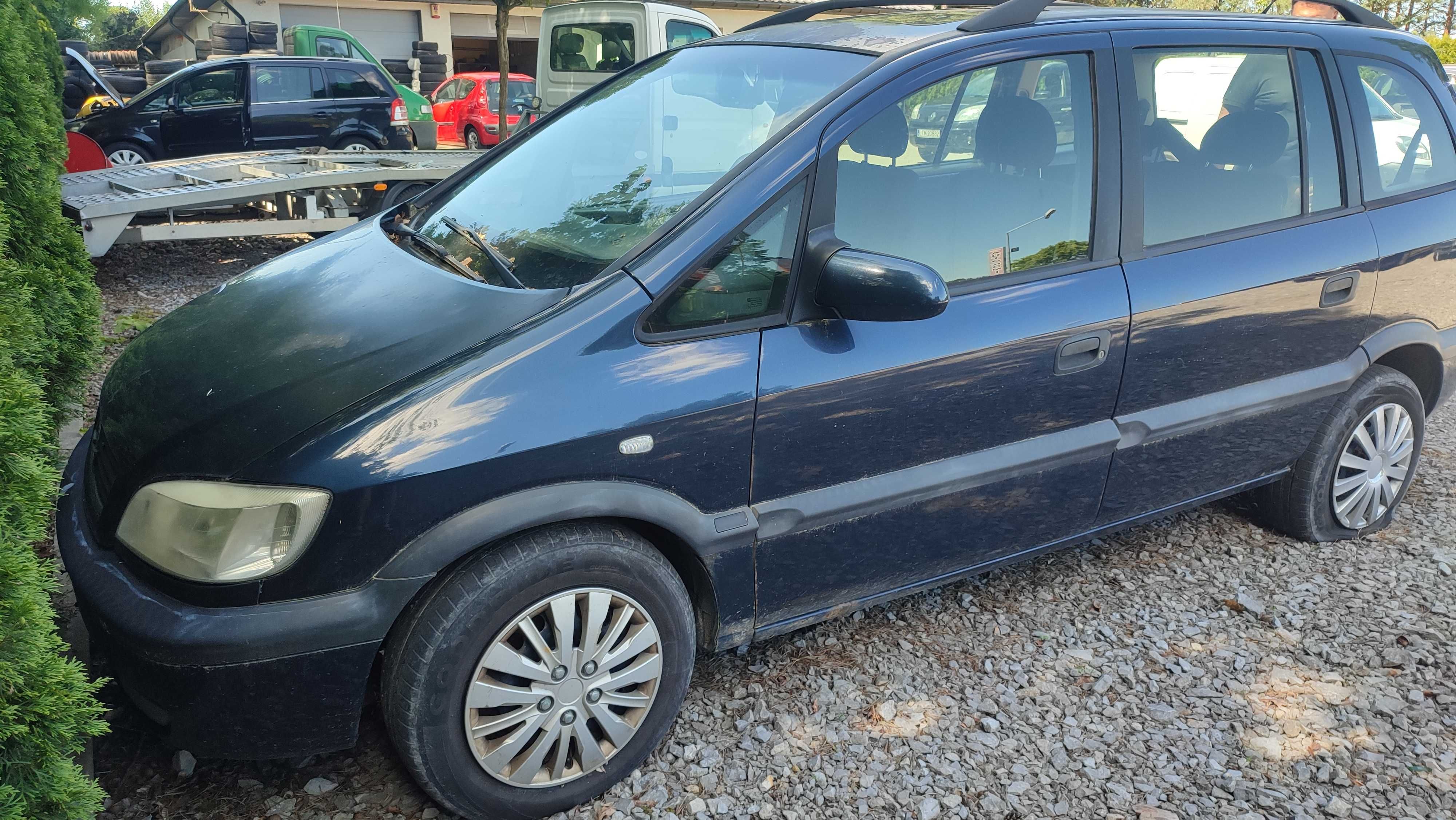maska zderzak zafira b 2006 rok 1,9d 150koni z20r