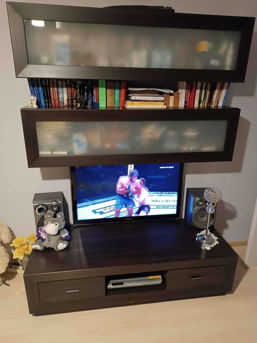 Meble ciemne do pokoju za darmo