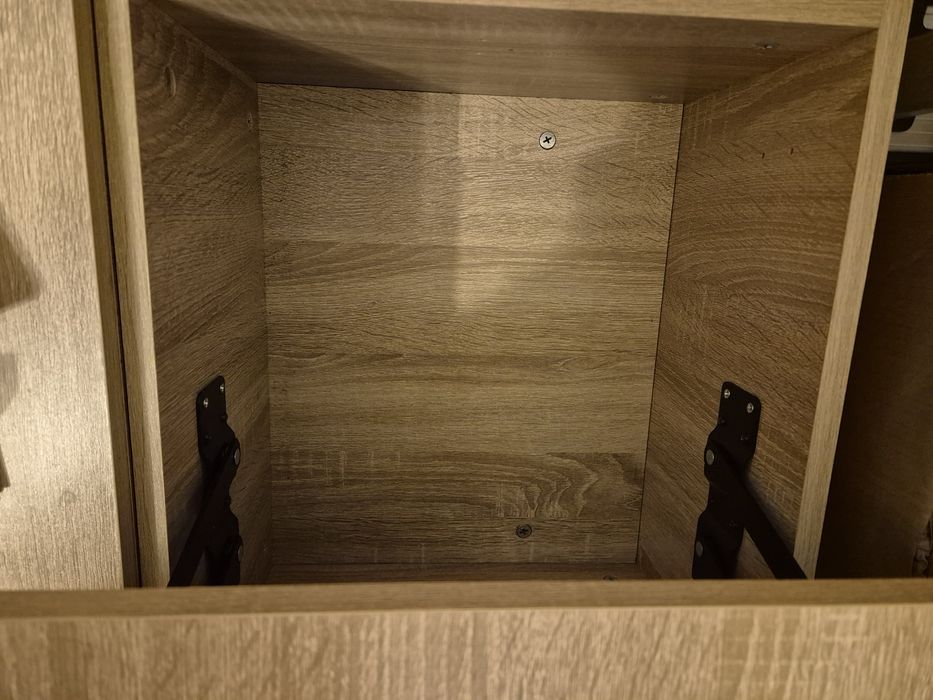 Stolik kawowy z podnoszonym blatem