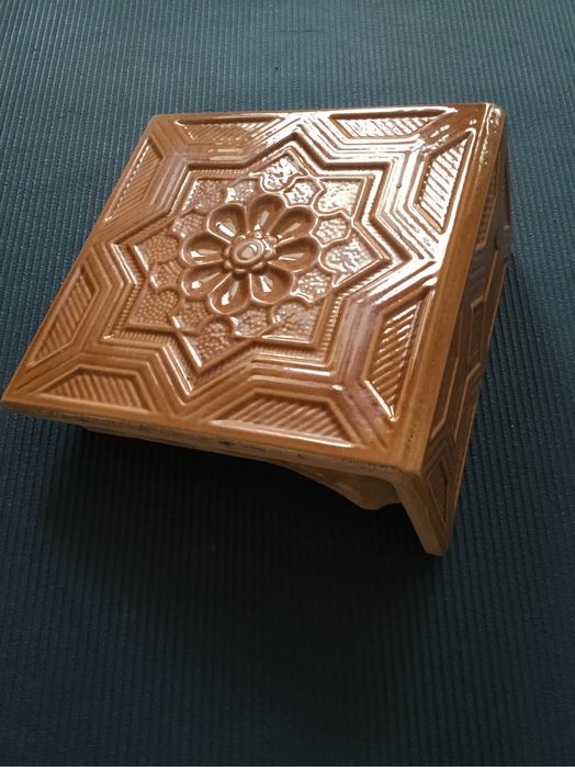 Nowe kafle narożnikowe z pieca kaflowego, 6 sztuk