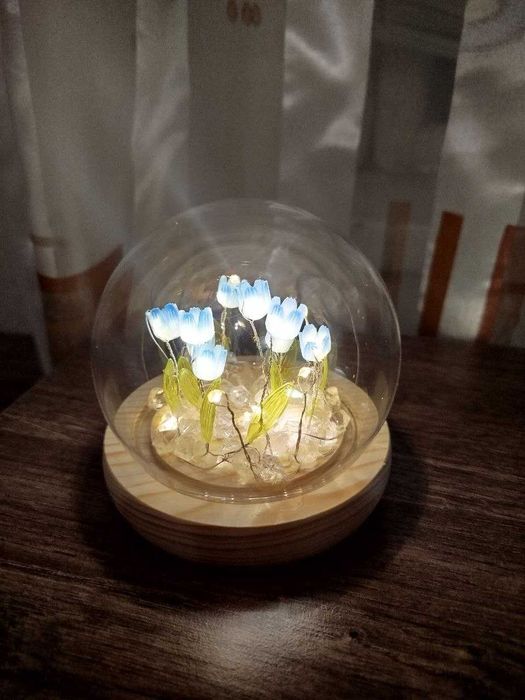 Декоративні нічники тюльпани в колбі