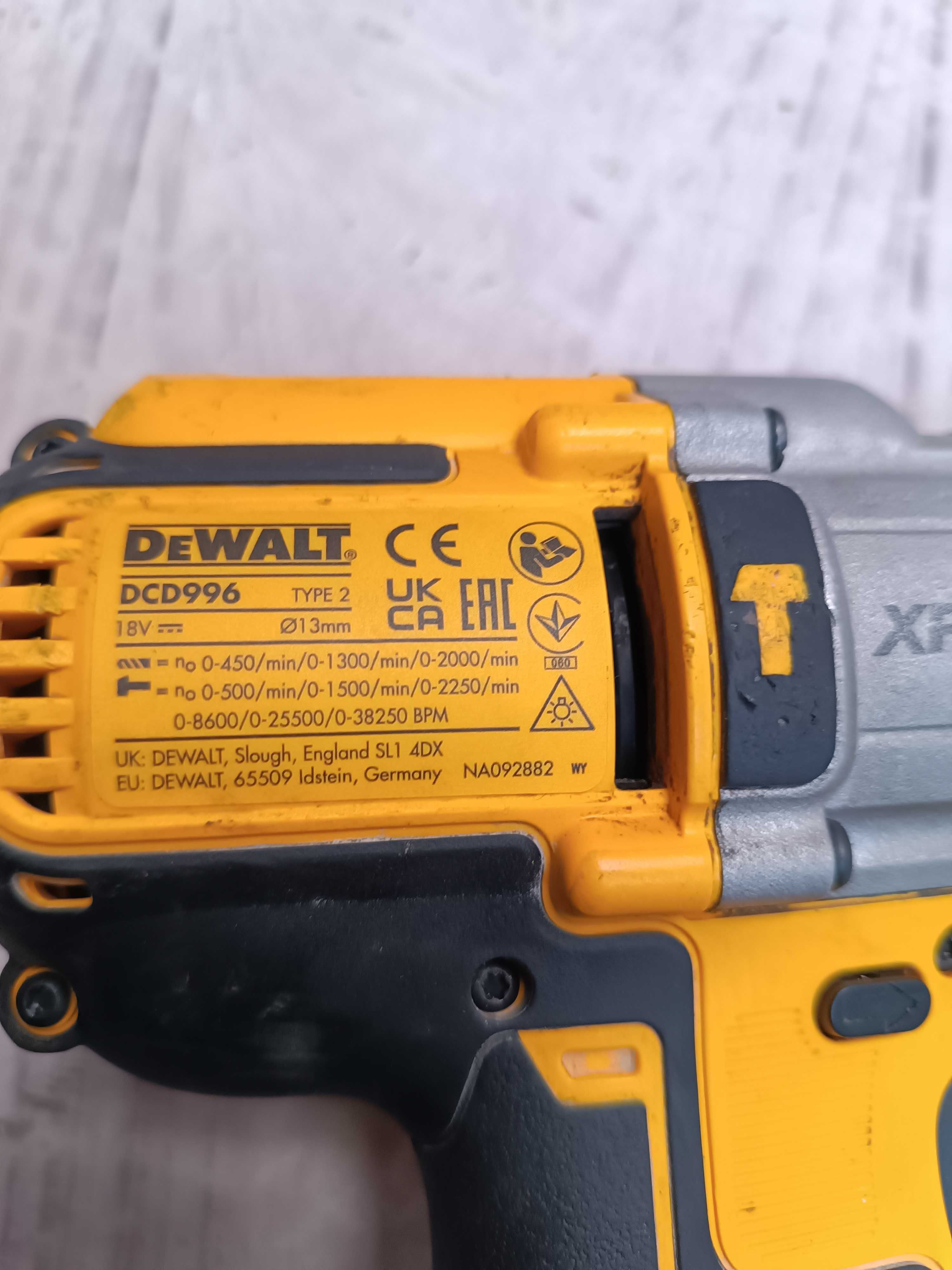 DeWalt DCD996NT-XJ Ударний акумуляторний дриль-шурупокрут 18 В + кейс