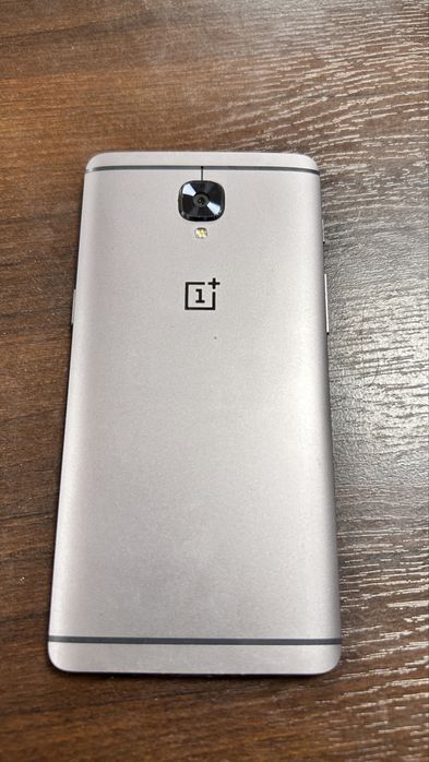 OnePlus 3Т смартфон