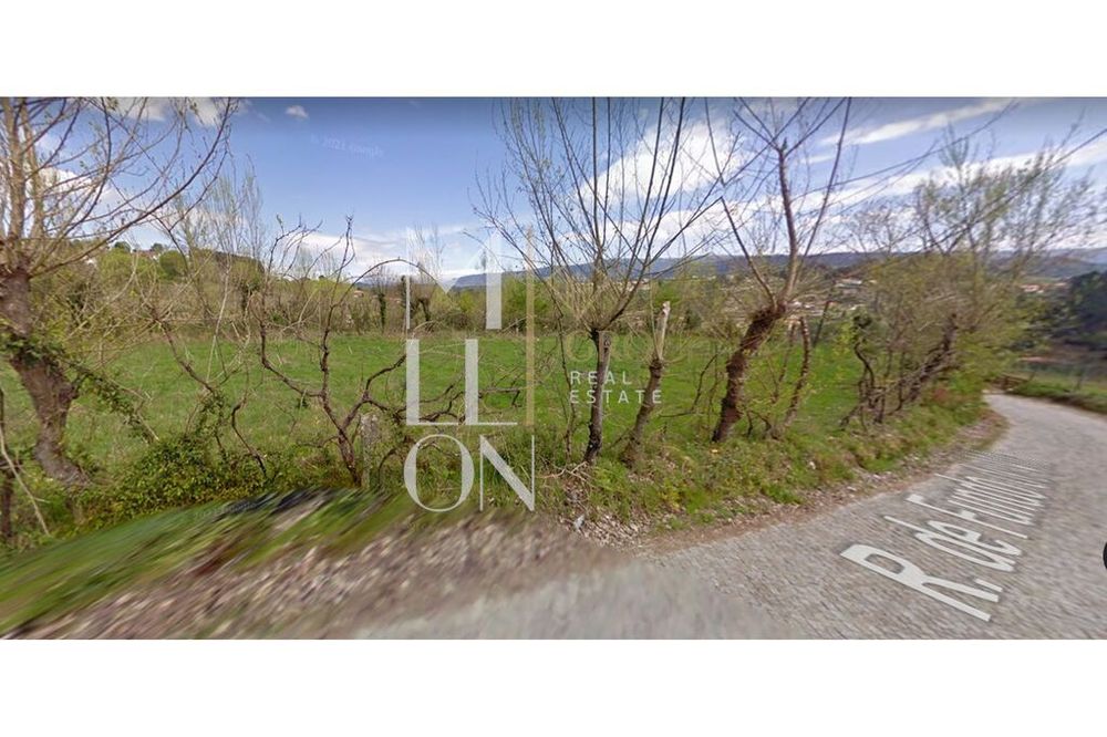 Campos agrícolas com 8250m2 bem localizados e com bons acessos em Sant