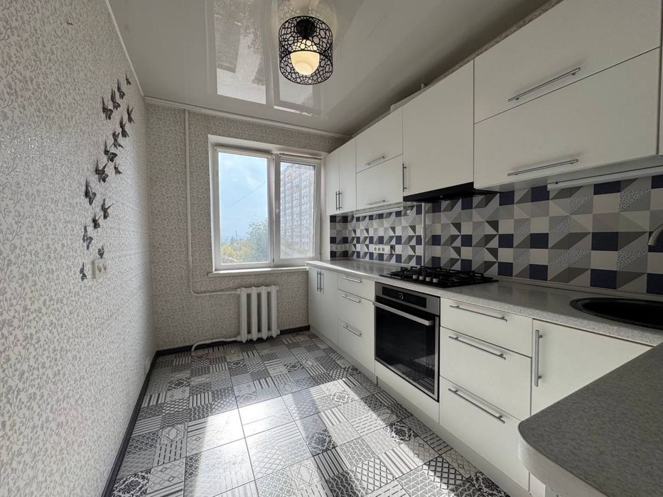 Продам 2к квартиру на ул. Янтарная. Клочко Левый берег РЕМОНТ!