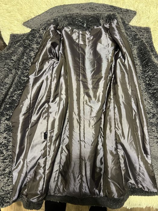 Продам пальто из качественного искусственного каракуля. Новое, 10/10