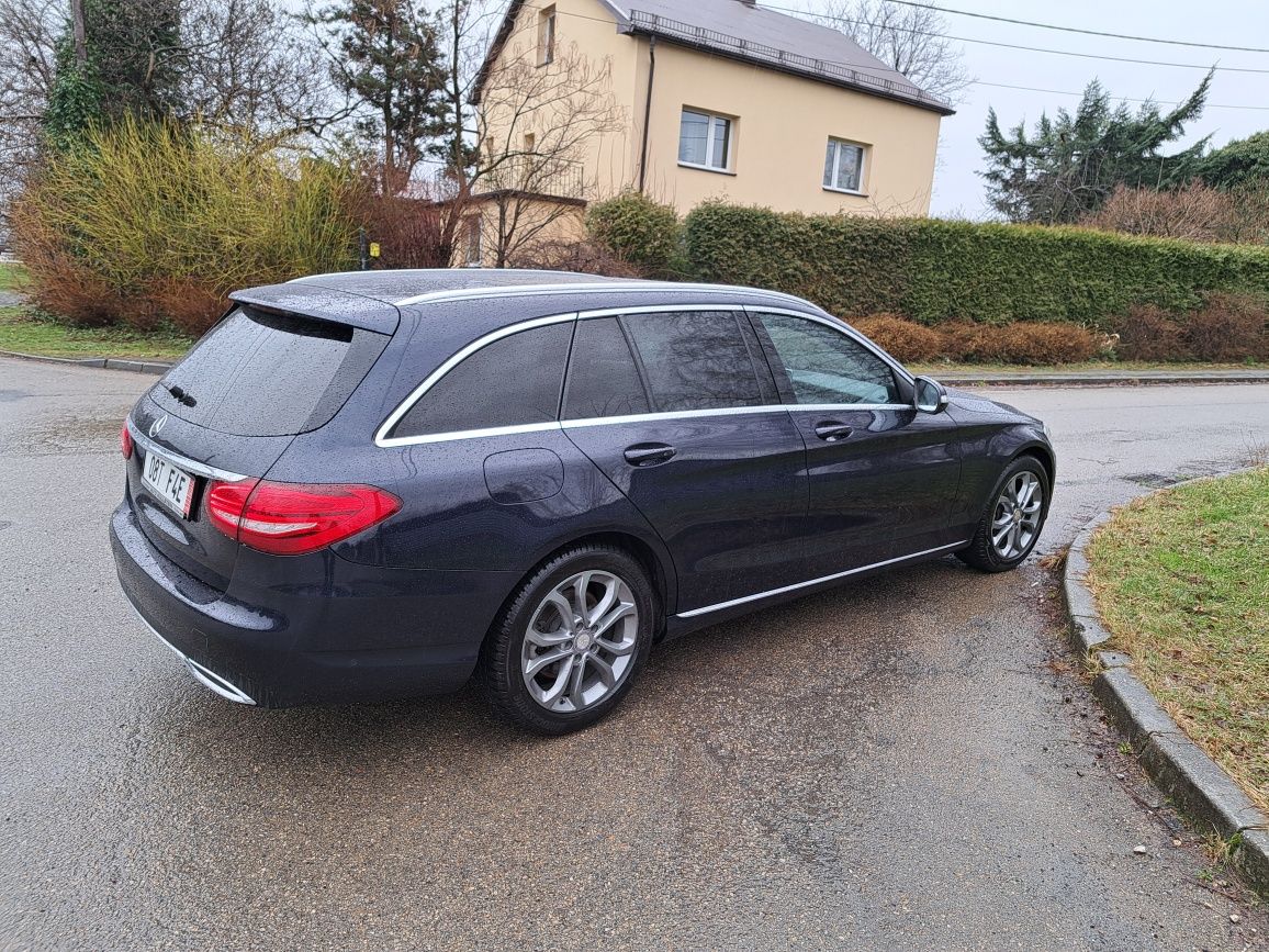 Mercedes C220 cdi  bogata opcja panorama