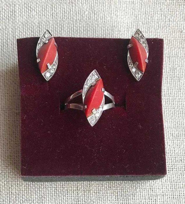 Серебряные изделия.