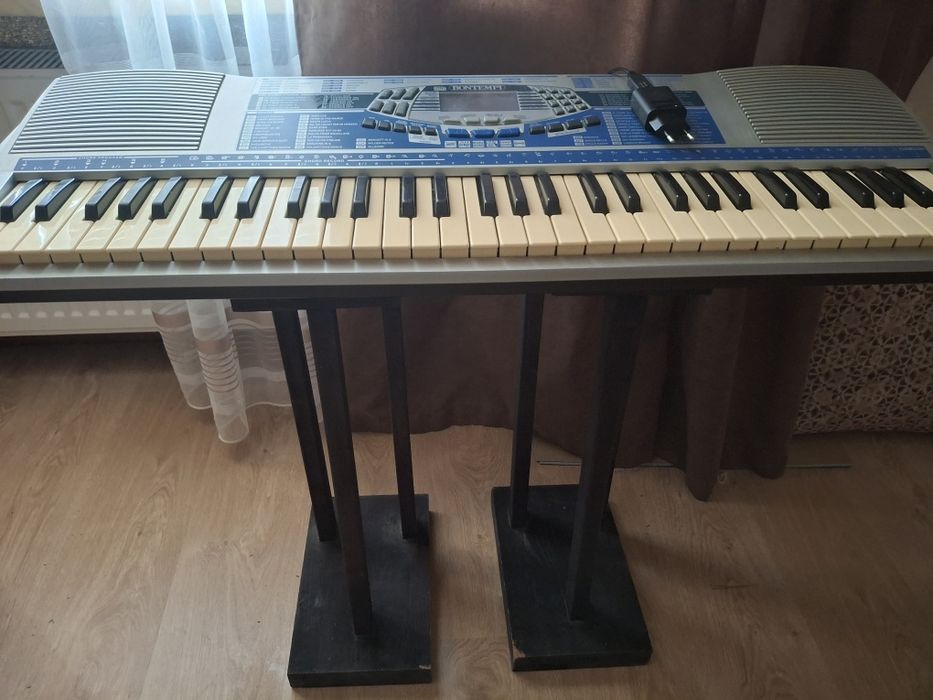 Синтезатор Bontempi