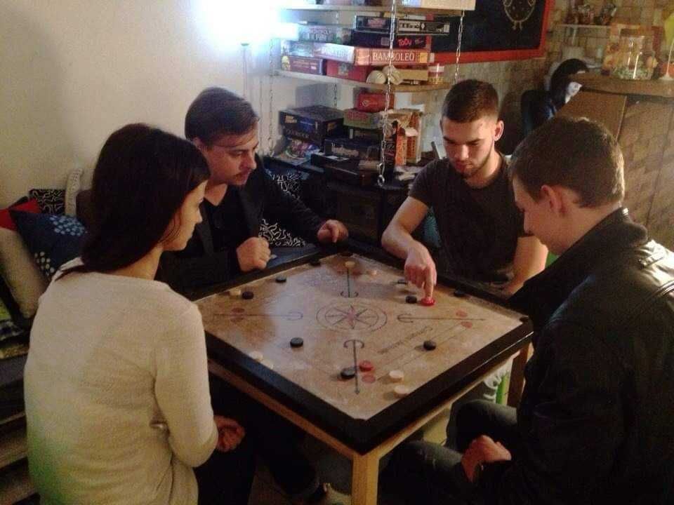 Индийский бильяр Карром, carrom, каррум індійський більярд