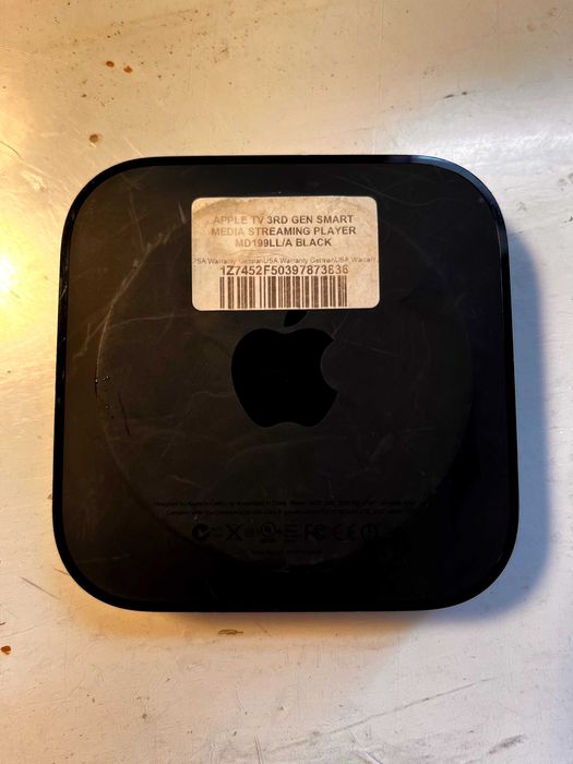 Apple TV (3 generacji) + pilot