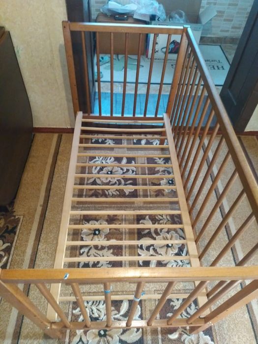 Продам дитячу кроватку