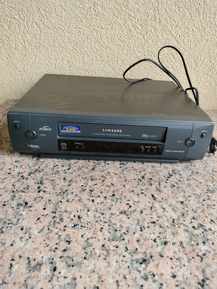 VHS Samsung sv-221x
A funcionar