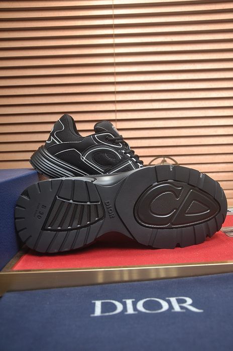 Sapatilhas Dior Preto e Branco