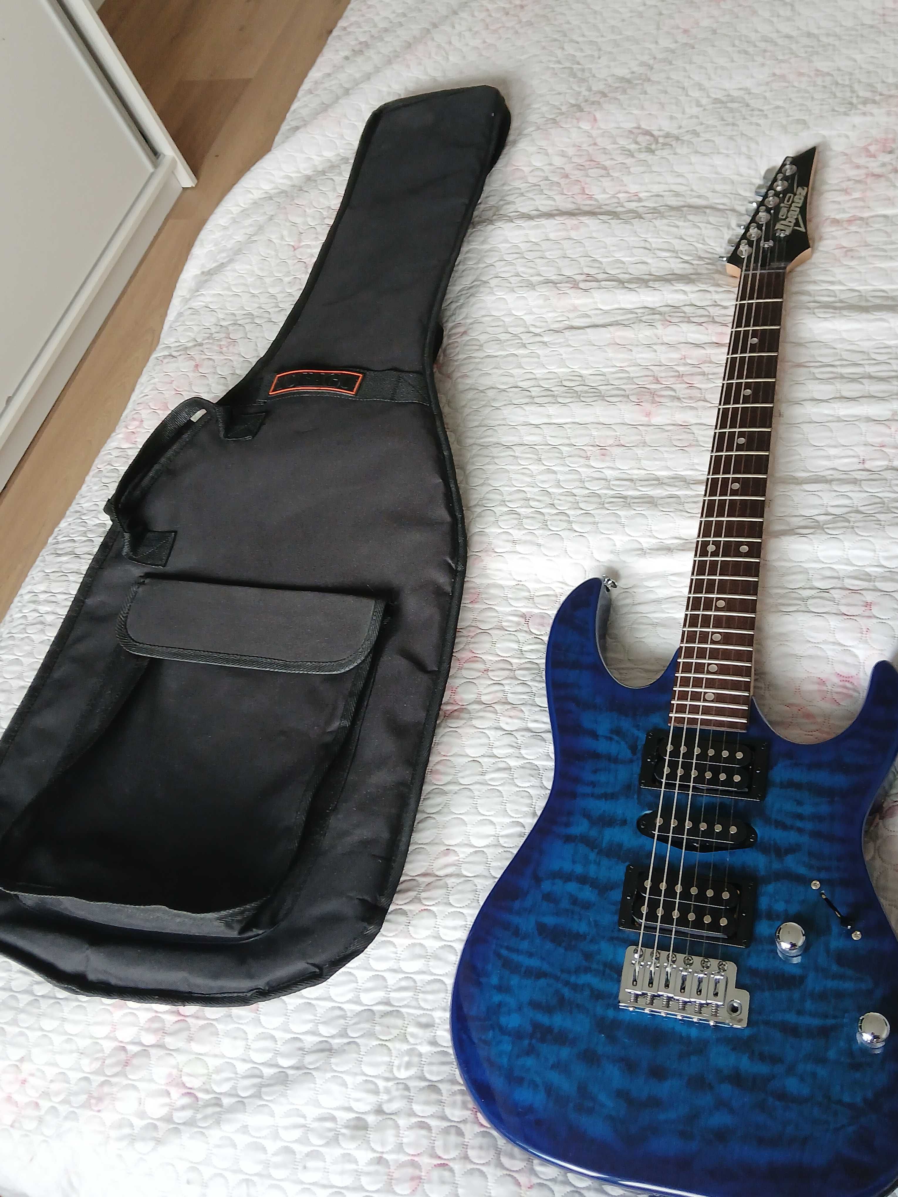 Sprzedam piekną gitare elektryczną Ibanez z wzmacniaczem