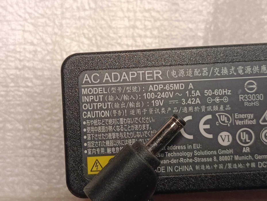 Блок живлення зарядне до ноутбука FUJITSU 19V 3.42A 65W (3.5×1.35mm)