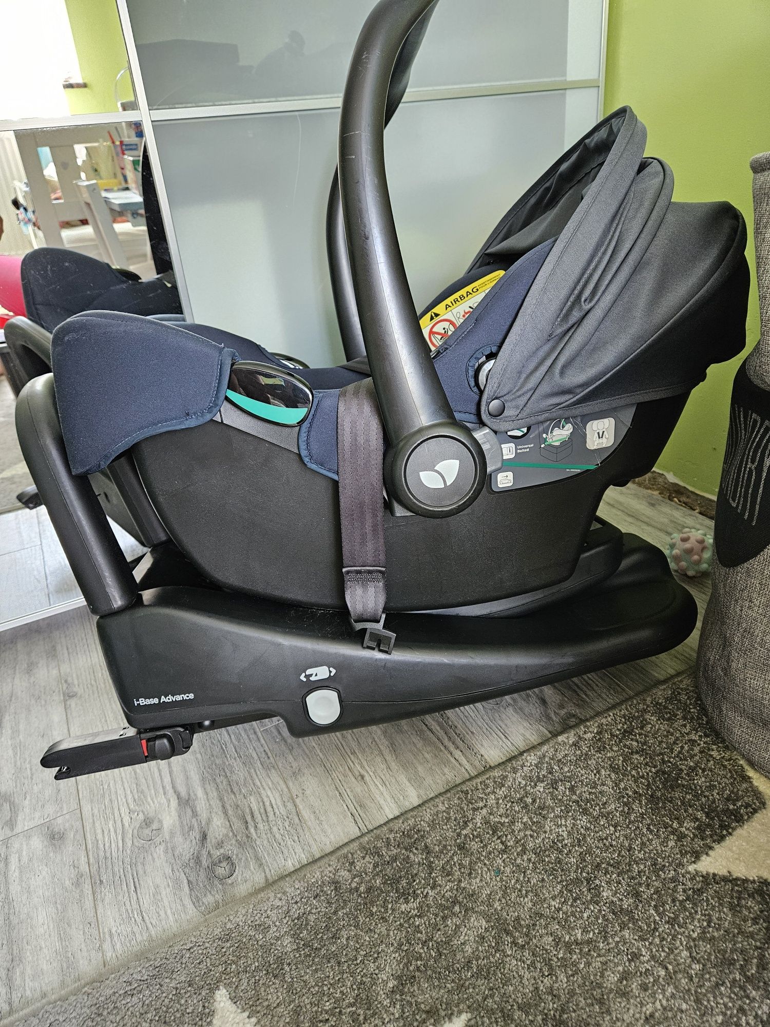 Fotelik Joie i-Snug 2 z bazą isofix