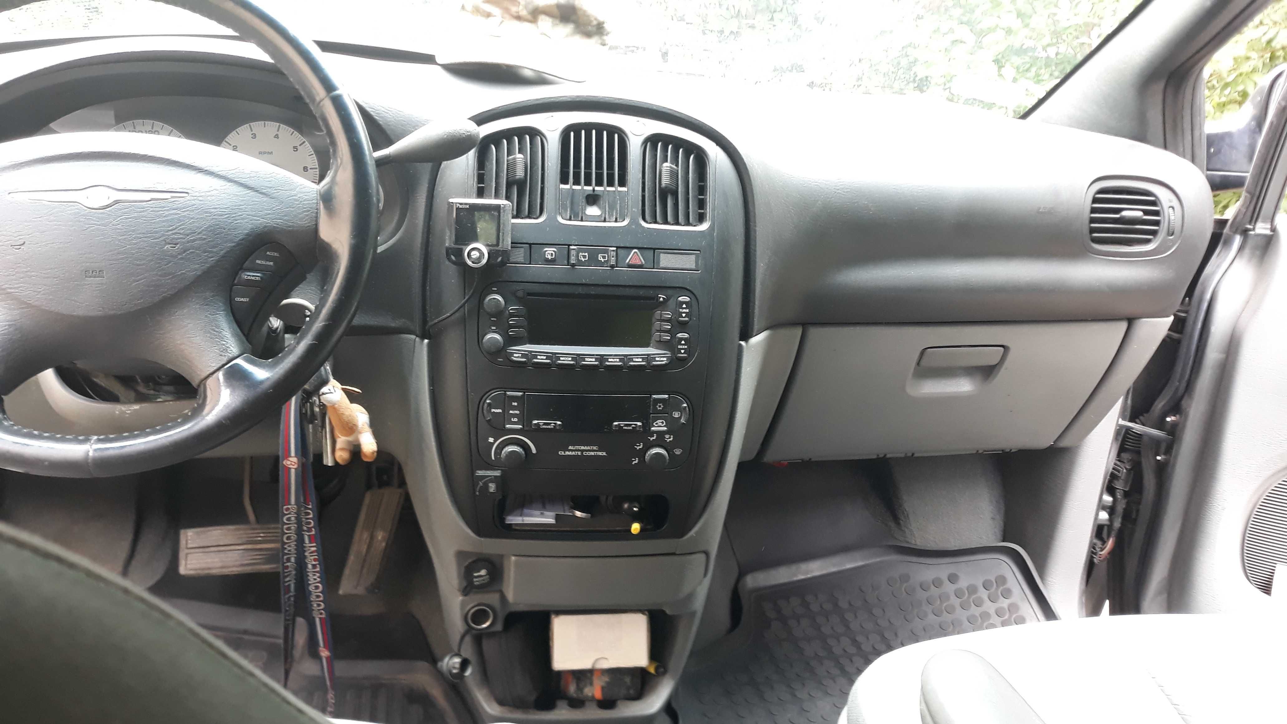 Chrysler Voyager IV, 2007r. , 3,3 b/lpg, w prywatnym użytkowaniu.