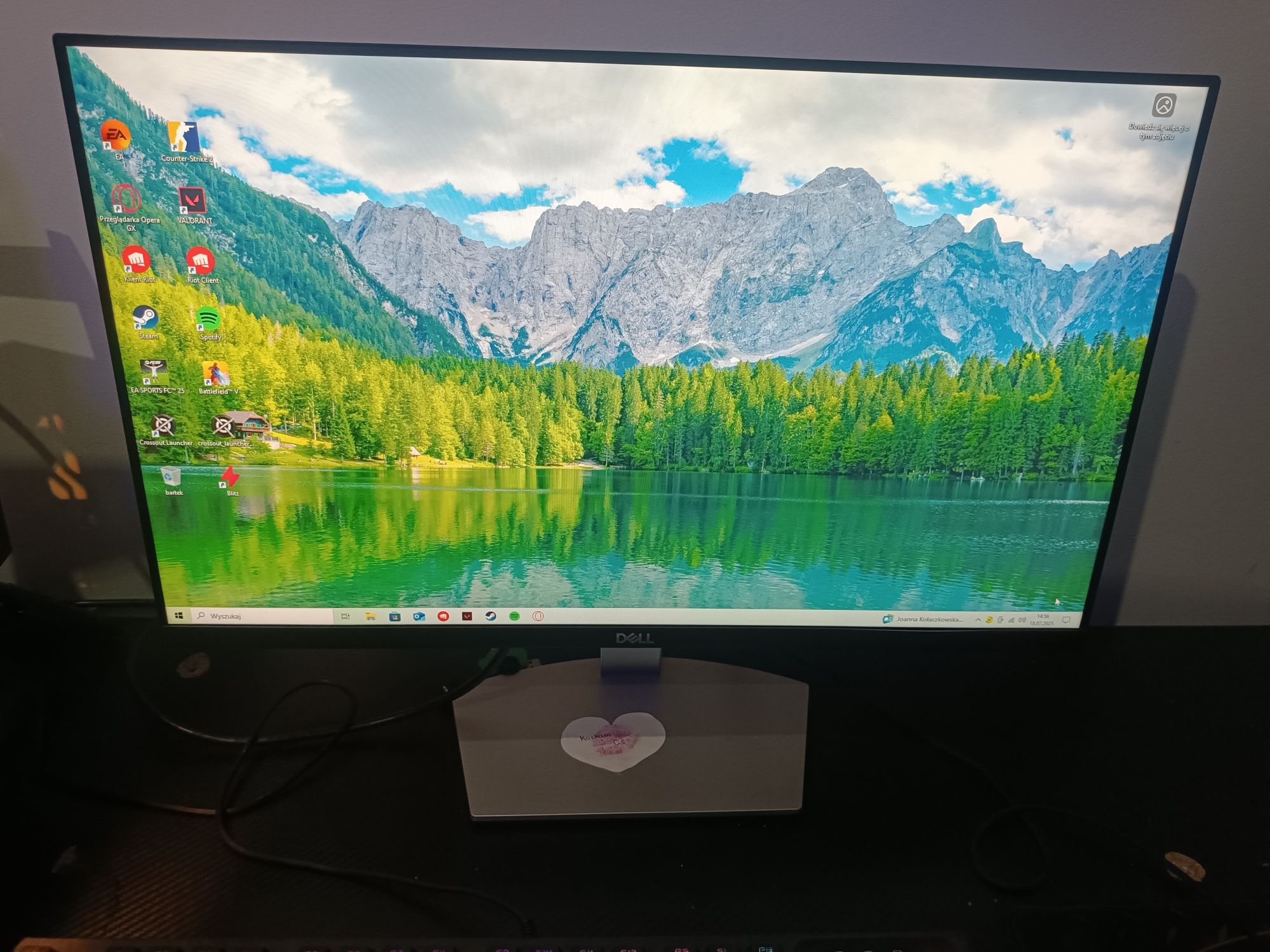 Komputer MSI + monitor, słuchawki, klawiatura, myszka