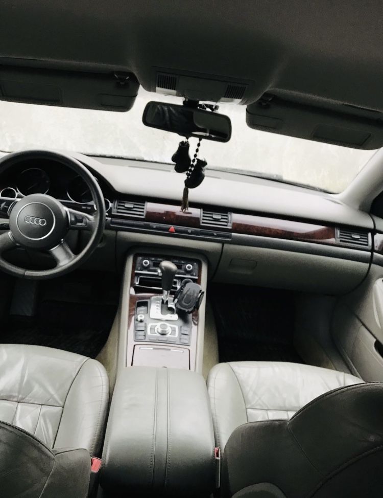 Audi A8 d3 long 3.0 газ/бензин