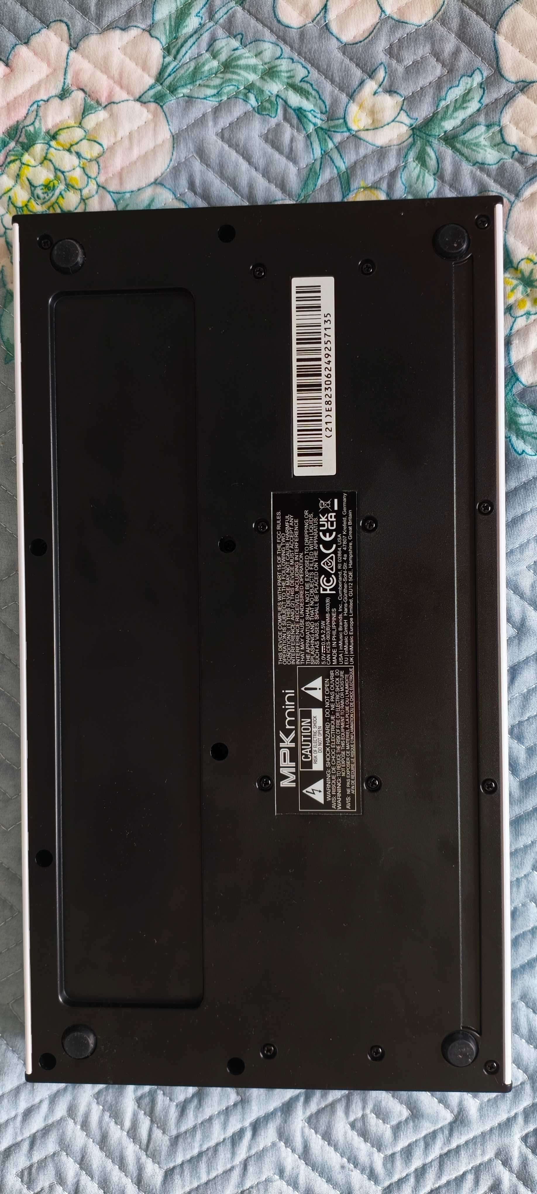 Midi klawiatura Akai MPK Mini Mk3 (szary) + software + sound packi