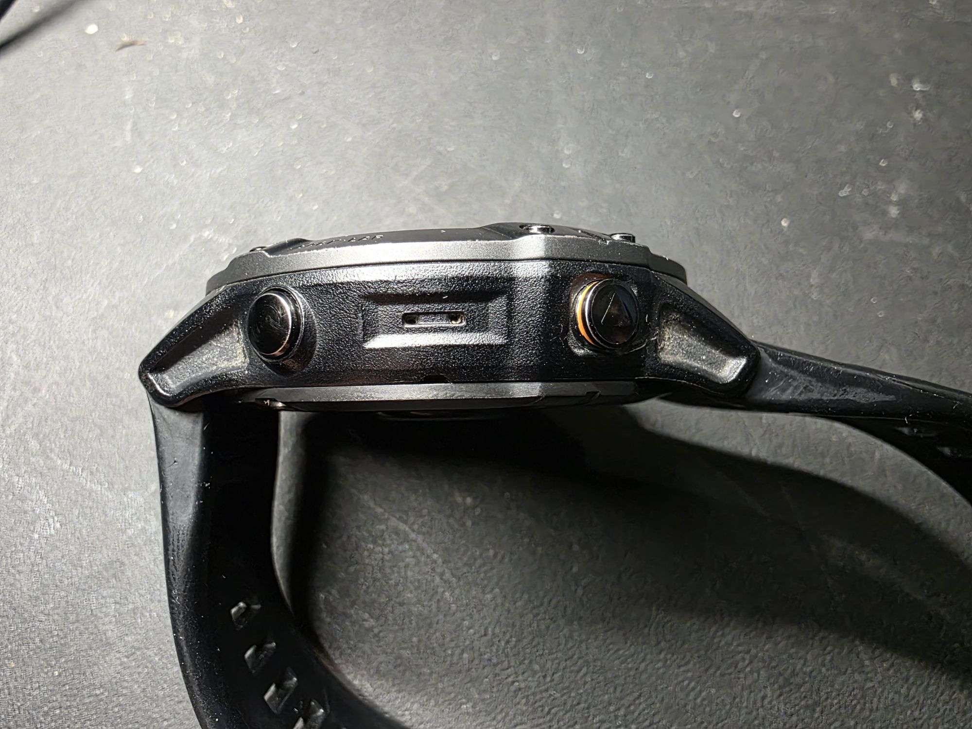 Продам Garmin fenix 6x pro solar