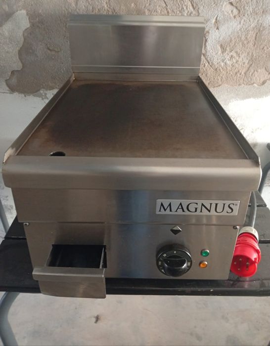 Grelha / Chapa semi nova