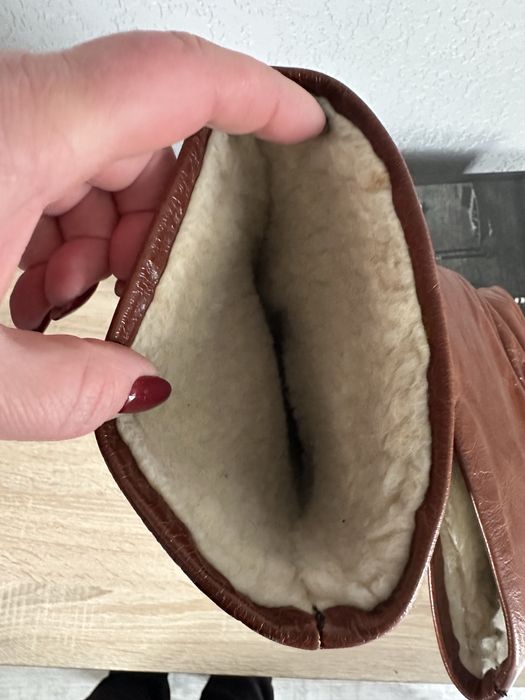 Жіночі шкіряні чоботи